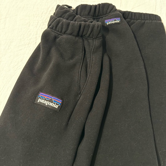 Patagonia Black Sweatpants - Picture 2 of 4